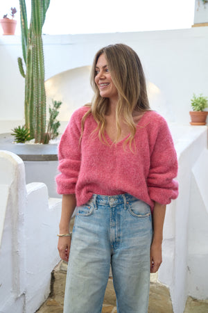 Jess Dempsey Pink V Neck Knit