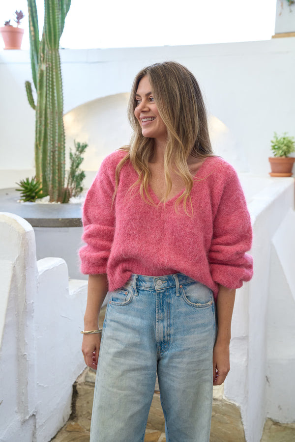 Jess Dempsey Pink V Neck Knit